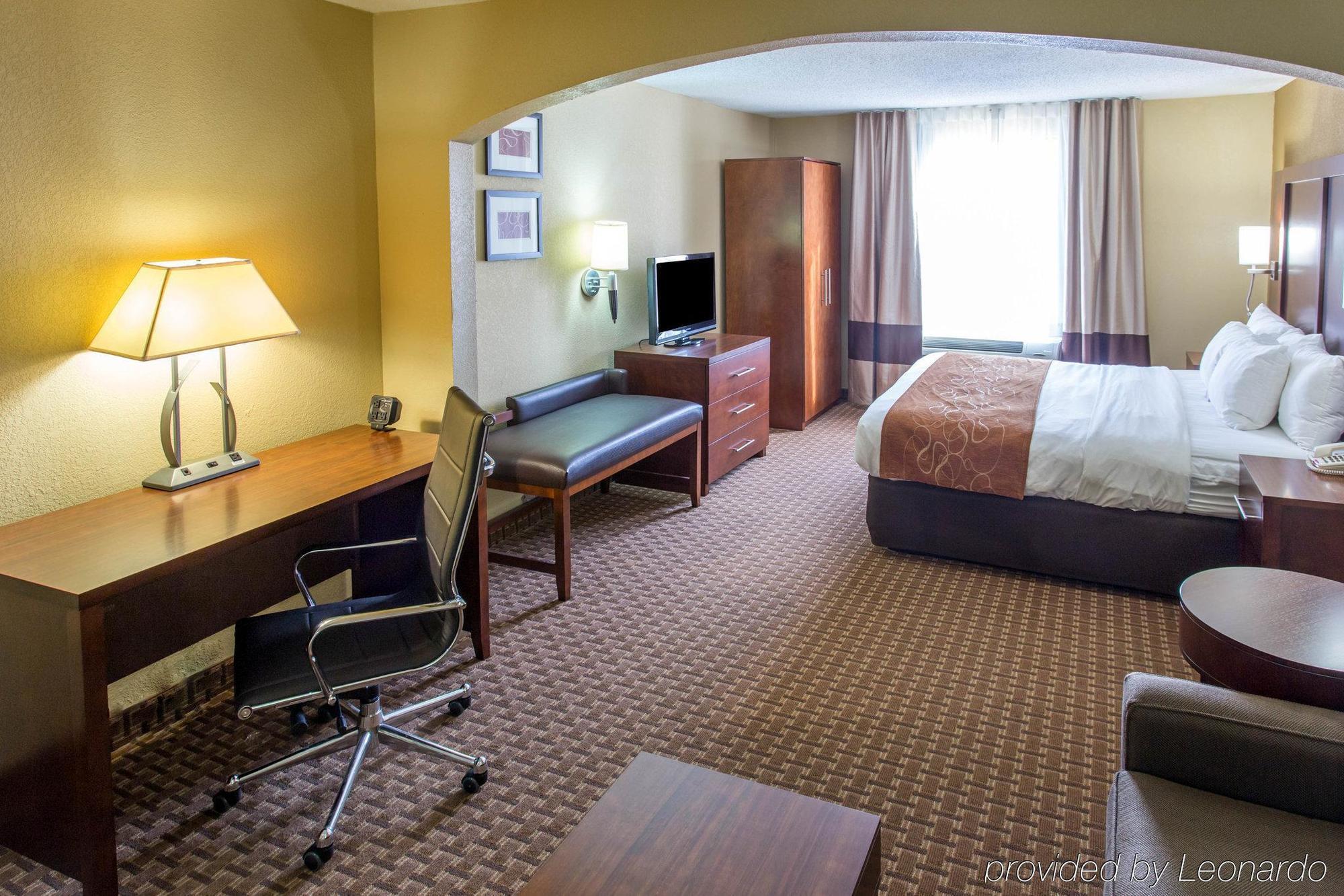 Comfort Suites Port Allen - Baton Rouge Exterior photo