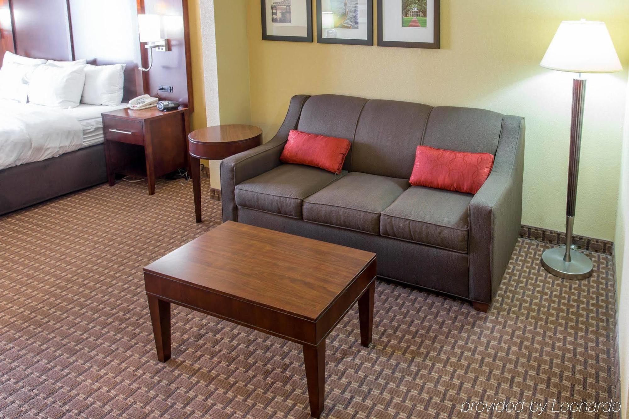 Comfort Suites Port Allen - Baton Rouge Exterior photo