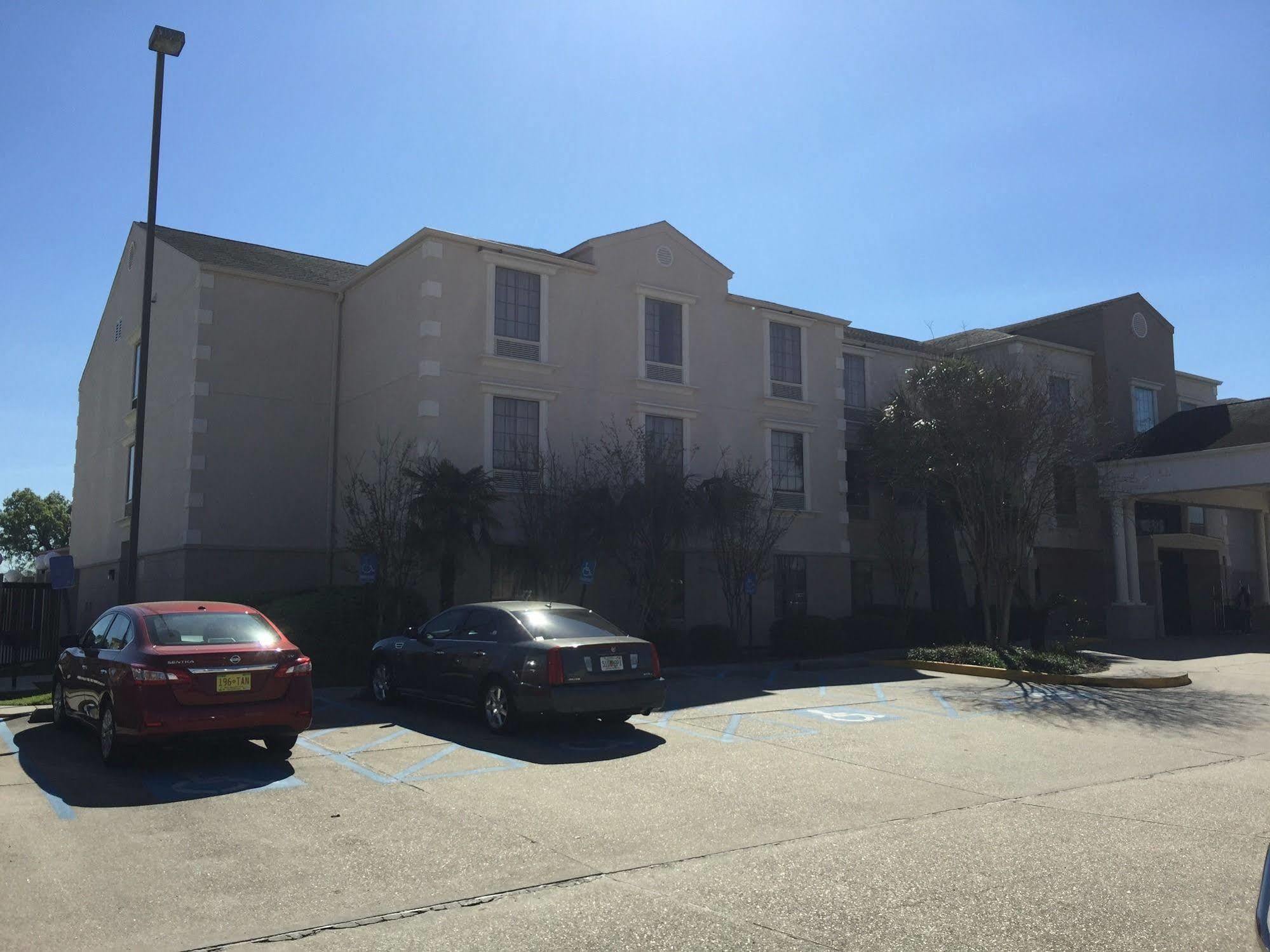 Comfort Suites Port Allen - Baton Rouge Exterior photo